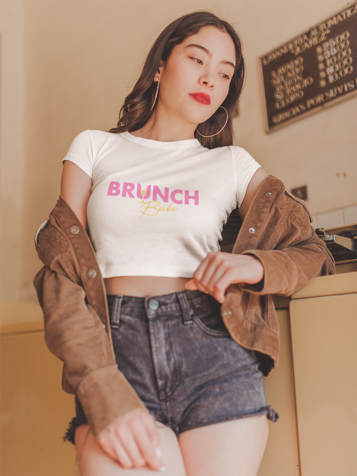 Confidence Queen Cropped Tee